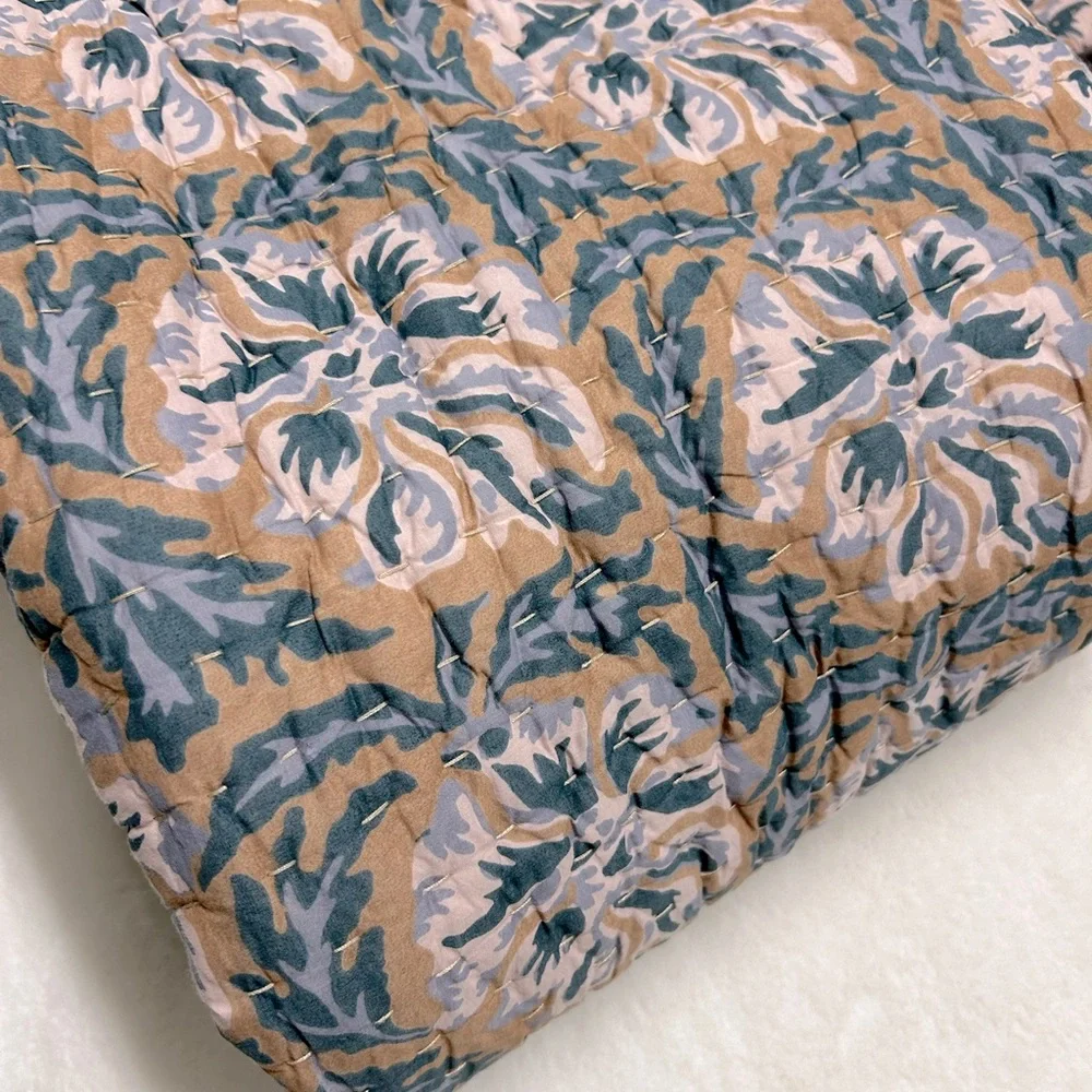 West Elm Lennon F/Q quilt and 2 standard shams